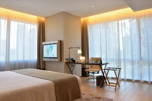 جناح تنفيذي بسرير كينج بغرفتي نوم، FRASER SUITES GUANGZHOU 1/4