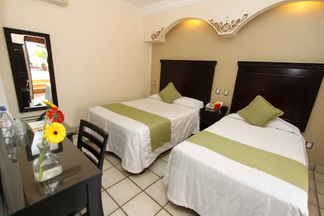 غرفة ثلاثية بسريرين مزدوجين، Hotel CasAntica 2/2
