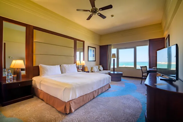 غرفة كلوب تنفيذية، Danat Jebel Dhanna Resort 2/4