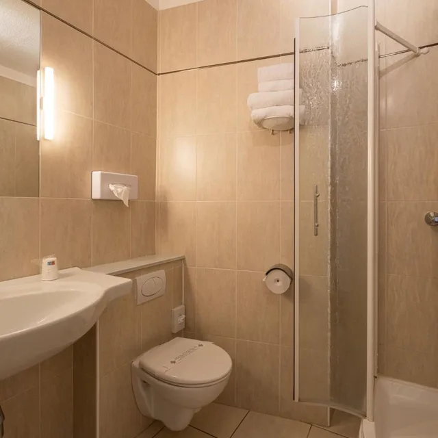 غرفة عائلية، The Originals City, Hotel LHippocampe, Sete Balaruc-le-Vieux 3/3