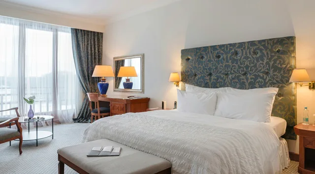 غرفة سوبيريور بسريرين منفصلين، Vilnius Grand Resort 1/2