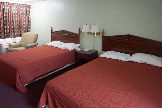 غرفة بسريرين مزدوجين، Hotel Altus N Main St 1/3