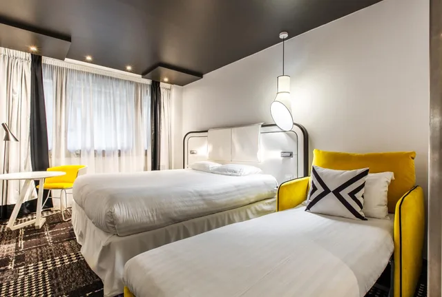 غرفة ديلوكس ثلاثية بسرير كينج وسرير فردي، Hotel Ekta 2/2