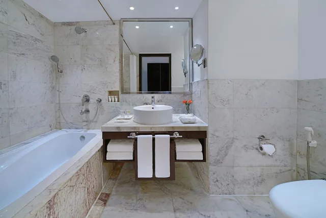غرفة تنفيذية بإطلالة على المدينة، Radisson Hotel Agra 8/9