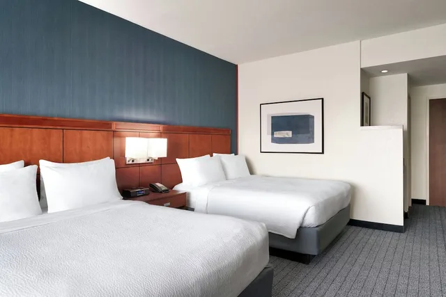 غرفة بسريرين كوين، Courtyard by Marriott Houston NASA/Clear Lake 1/5