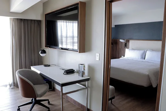 جناح جونيور بسرير كينج بإطلالة على المدينة مع أريكة، Courtyard By Marriott Puebla Las Animas 9/10