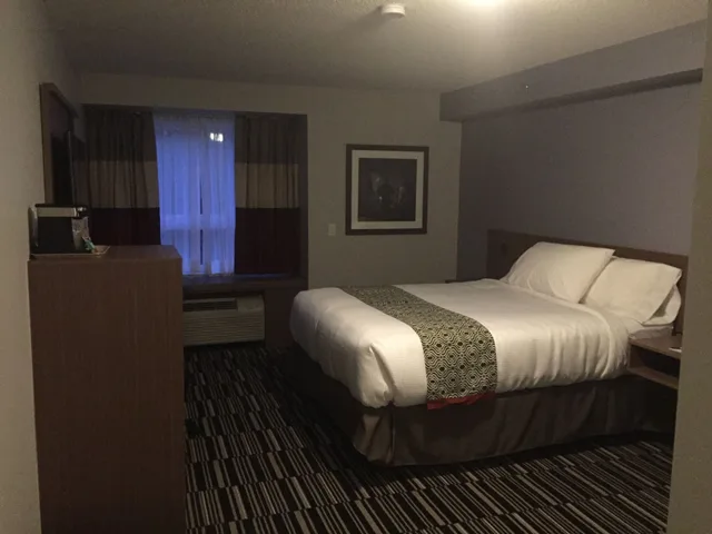 غرفة ديلوكس بسرير كوين، Microtel Inn And Suites By Wyndham Kirkland Lake 2/5