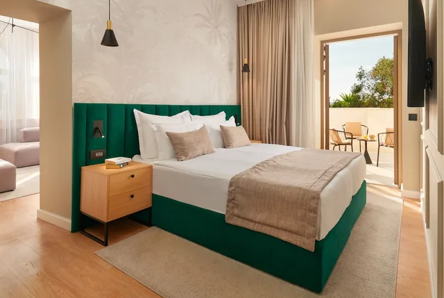Smart, Deluxe, Suite, King Bed, Sea View, Sofa, Terrace، Hotel Moeesy Blue Green Oasis Ex Croatia Hotel Hvar 1/3