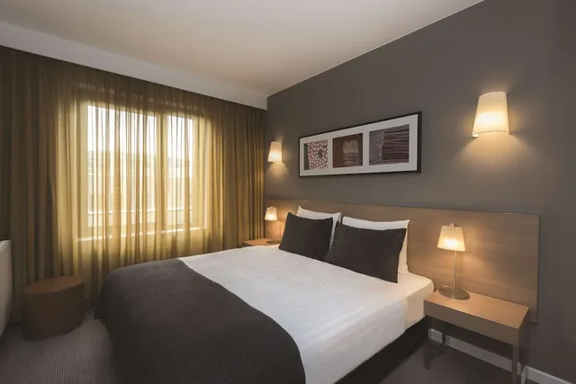 شقة بسريرين كينج بغرفتي نوم مع أريكة، Adina Apartment Hotel Hamburg Michel 2/4