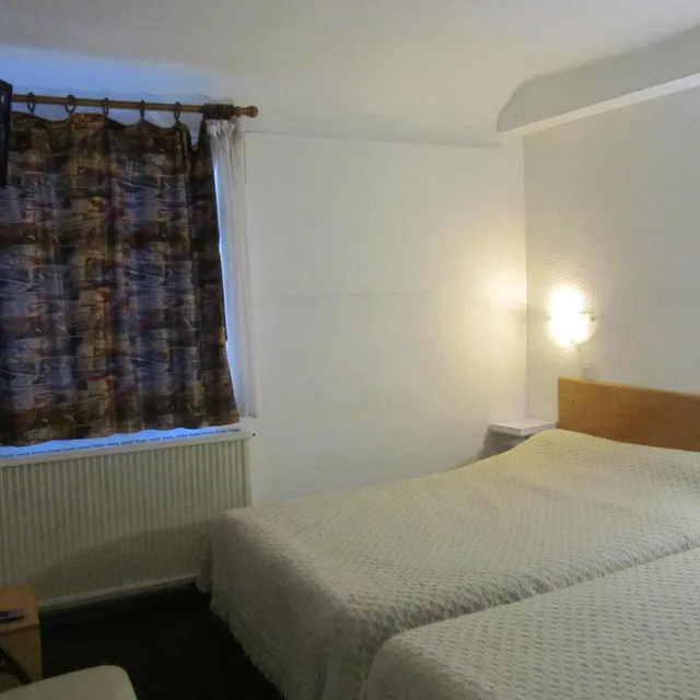 Room, Quadruple, Hotel Duchesse Anne 3/10