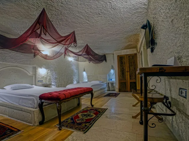 Cave, Suite, King Bed، Anatolian Houses 1/1