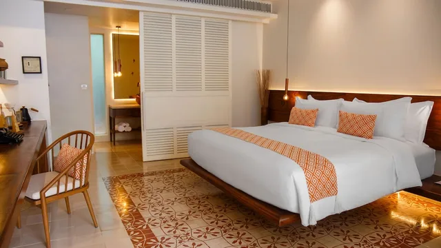 Heritage Courtyard Room, FCC Angkor by Avani 3/7