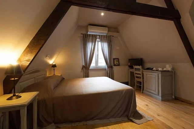 غرفة رباعية بسرير مزدوج وسريرين منفصلين، Boterhuis Hotel 2/4