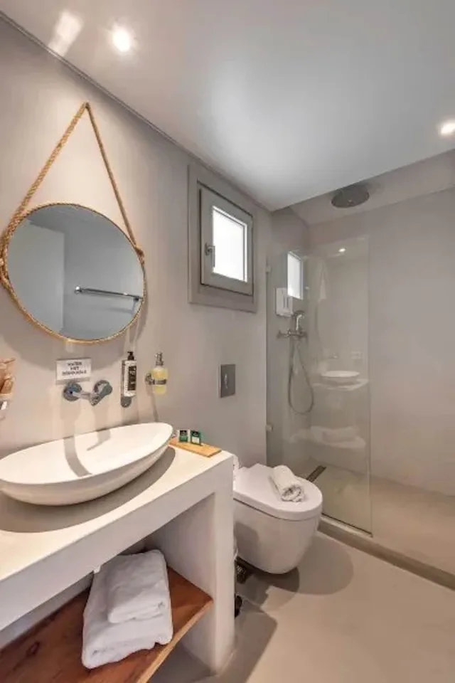 جناح بسرير كوين بإطلالة على البحر، Paros Comfy Suites 2/3