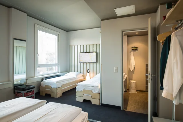 Room, Quadruple, 4 Beds, Superbude St Georg 5/10