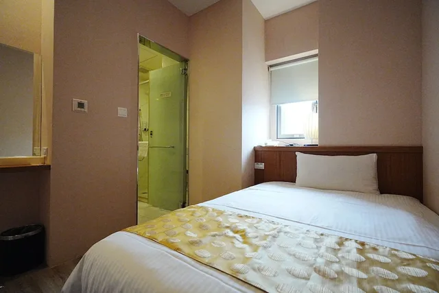 غرفة بزنس مفردة بسرير فردي، York Hotel 1/9