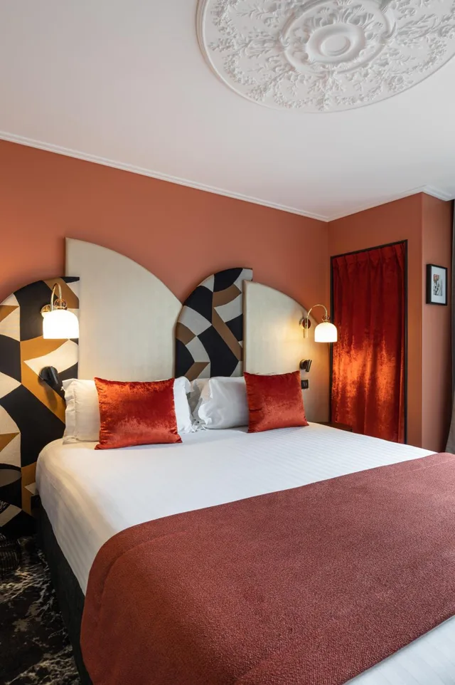 غرفة بسرير كينج بشرفة، Hotel Royal Saint Germain 4/6