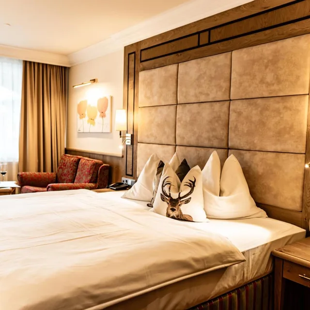 Deluxe, King Bed, Garden or Parking View، Hubertushof 2/10
