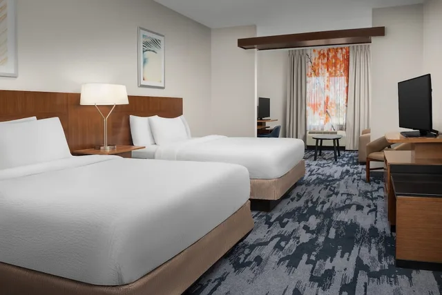 جناح بسريرين كوين بإطلالة على المسبح مع أريكة لذوي الإعاقة، Fairfield Inn And Suites By Marriott Panama City Beach 1/2