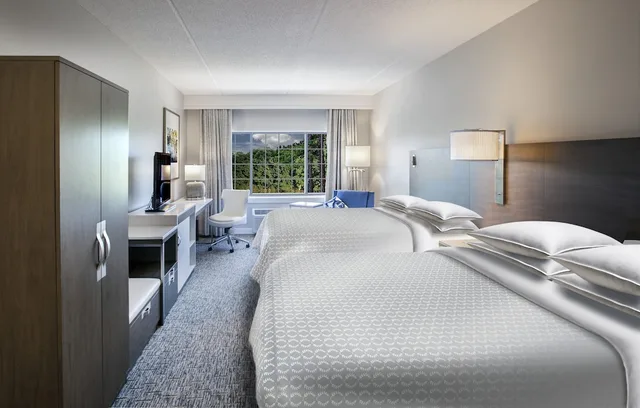 غرفة تقليدية بسريرين كوين، Sheraton Jacksonville Hotel 2/4