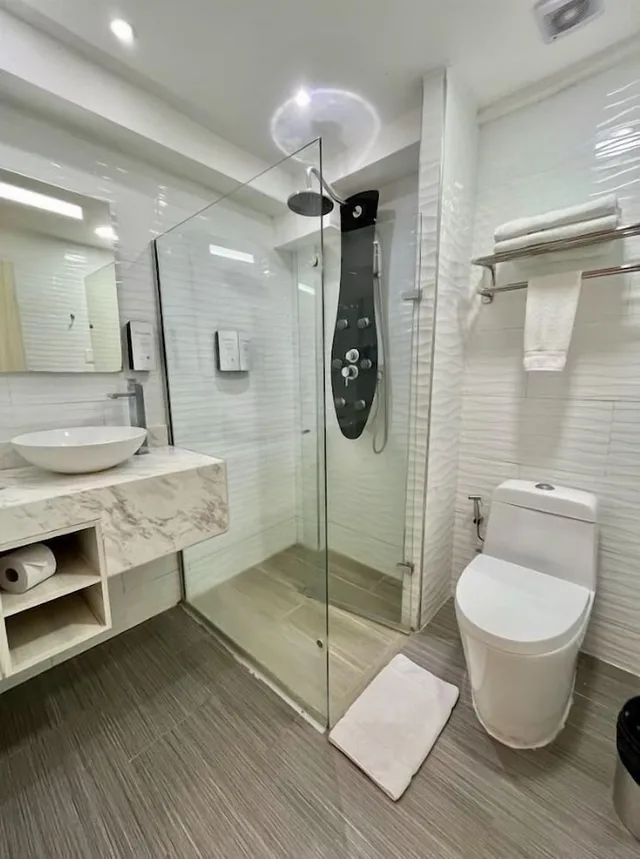 غرفة سوبيريور بسرير كينج بشرفة، Cartagena Royal Inn 5/6