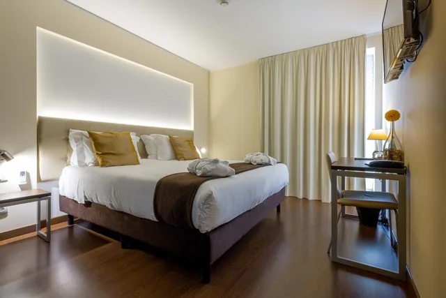 غرفة بسرير مزدوج بشرفة، In Gold Hotel & Spa 3/8