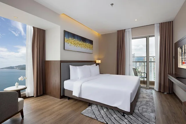 غرفة بريميير ديلوكس بسرير كوين، Annova Nha Trang Hotel 1/2