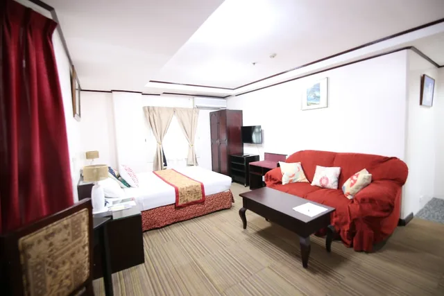 جناح جونيور مفردة بسرير كوين، Hotel Asia 1/5