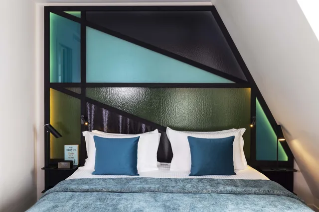غرفة بريستيج بسريرين منفصلين أو سرير مزدوج، Le 12 Hotel 1/3