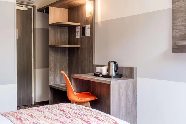 غرفة بسريرين منفصلين، Best Western Portes d Aquitaine Agen Sud 2/3