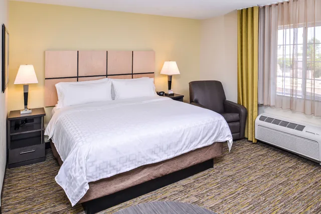 1 Bedroom, Suite, Single Bed, Candlewood Suites Sierra Vista 1/2