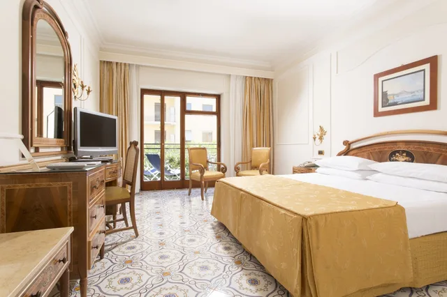 غرفة كلاسيكية بسرير مزدوج أو سريرين منفصلين بشرفة، Grand Hotel De La Ville 2/3