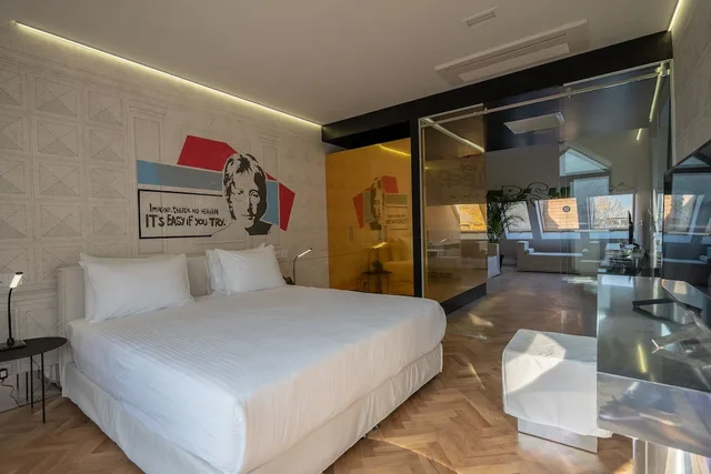 جناح بسرير كينج مع أريكة، Platforma Design Hotel 4/9