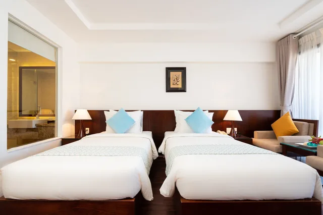 غرفة سوبيريور بسرير كينج بإطلالة على المدينة، Hoang Ngoc Beach Resort 2/10