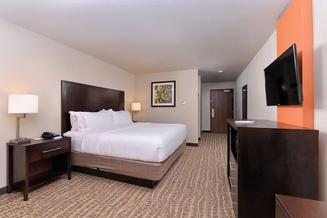 Suite, King Bed, Sofa, Holiday Inn Express & Suites Houston Nw - Tomball Area 5/9