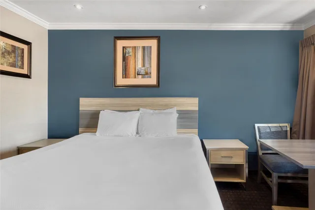 غرفة بسرير كينج، SureStay Hotel by Best Western San Rafael 5/8