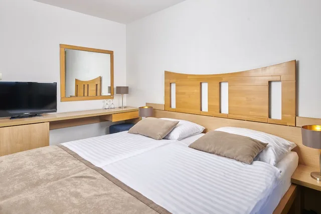 غرفة سوبيريور مزدوجة بإطلالة على البحر بشرفة، Veya Maradiso Hotel by Aminess 2/4