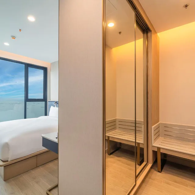 جناح، S. Sriracha Hotel and Residence 8/10