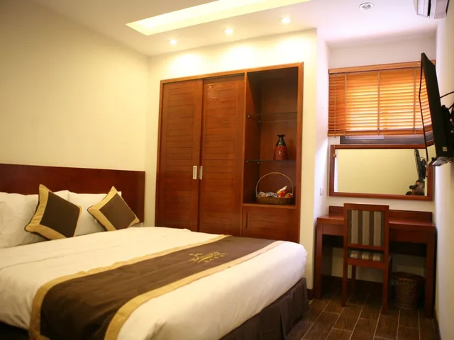 غرفة قياسية بسرير كينج، Bounty Hotel 1/2