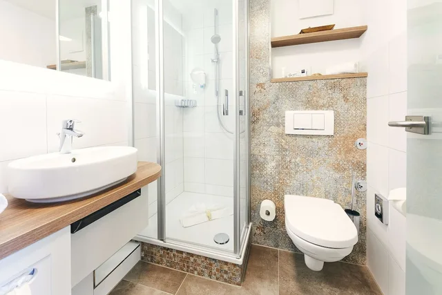 Comfort, King Bed, Dorint Strandresort And Spa Ostseebad Wustrow 7/9
