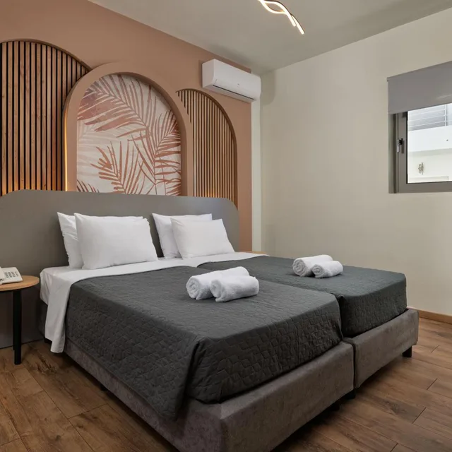 غرفة سوبيريور بسرير مزدوج أو سريرين منفصلين بإطلالة على المدينة، Hotel Helios 4/9