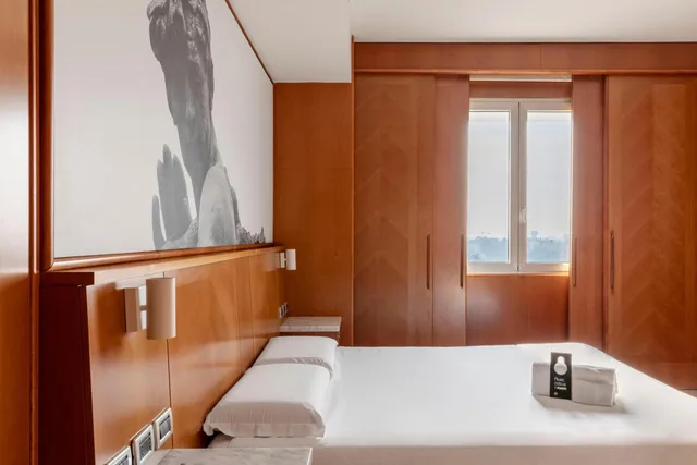 Room, Queen Bed, B&B Hotel Modena 8/8