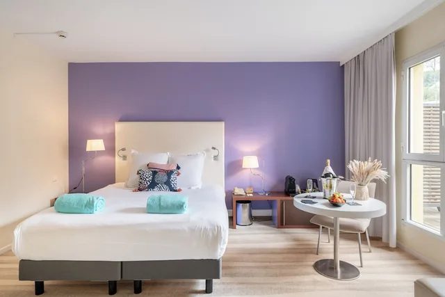 غرفة سوبيريور بسرير مزدوج بشرفة مع أريكة، Mercure Antibes Sophia Antipolis Hotel 4/10