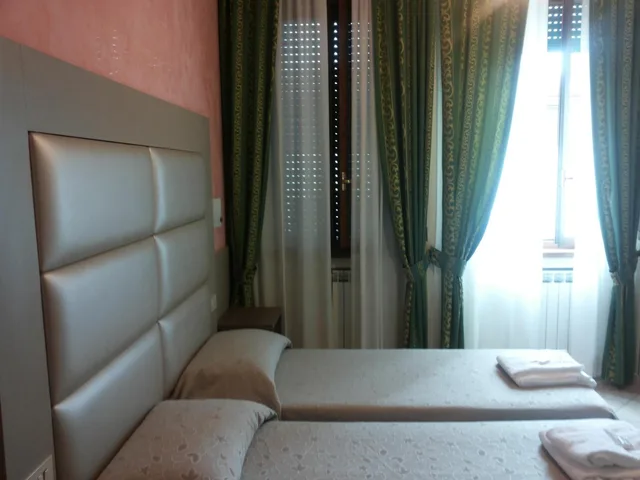 غرفة بسريرين منفصلين، Hotel Le Querce 4/10
