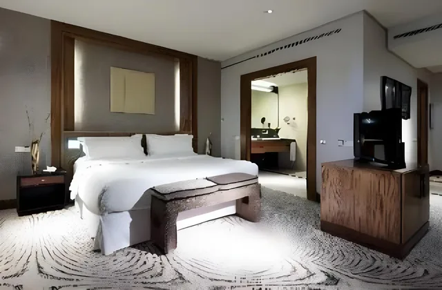 Deluxe, Suite, Single, Eurostars Suites Mirasierra 1/1