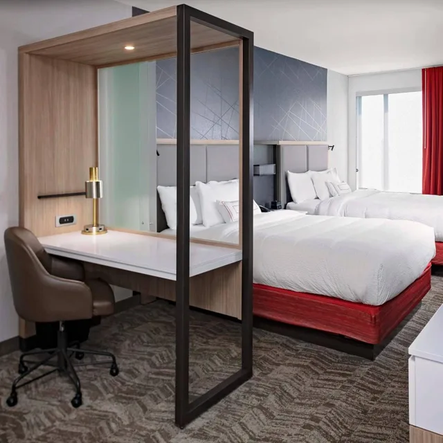 جناح بسرير كوين مع سرير سحّاب إضافي، SpringHill Suites by Marriott Kansas City Plaza 1/9
