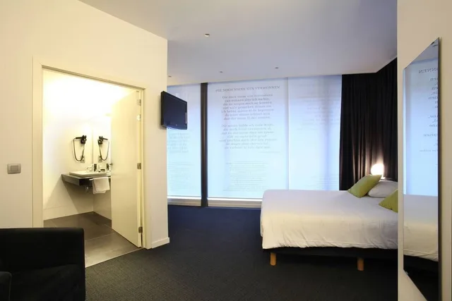 Standard, Double Bed, Hotel de Groene Hendrickx 3/3