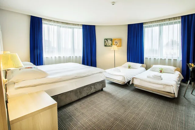 غرفة عائلية بسرير كينج، Park Inn By Radisson Krakow 2/10