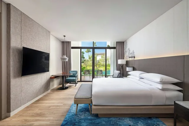 1 Bedroom, Suite, King Bed, Pool Access، Khao Lak Marriott Beach Resort & Spa 2/3