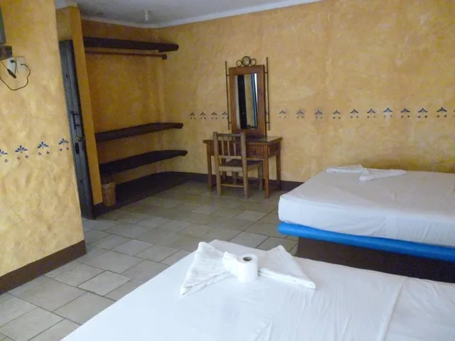 Room, 2 Queen Beds, Casa Vieja 2/2